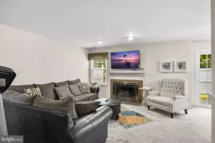 679 Rose Hollow Dr, Yardley, PA 19067 - Photo 5