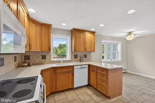 324 Wrights Rd, Newtown, PA 18940 - Photo 23