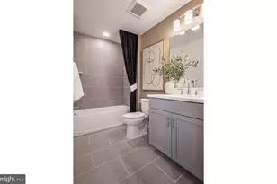 47 Chaucer Ct, Levittown, PA 19057 - Photo 15