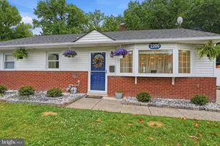 2206 David Dr, Bristol, PA 19007 - Photo 29