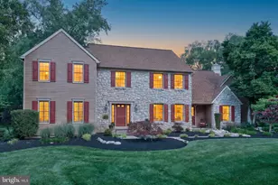 305 Cottonwood Dr, Langhorne, PA 19047 - Photo 1