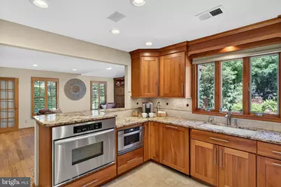305 Cottonwood Drive, Langhorne, PA 19047 - Photo 23