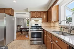 293 Norfolk Rd, Warminster, PA 18974 - Photo 7