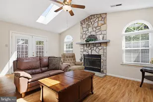 101 Sequoia Dr, Newtown, PA 18940 - Photo 7