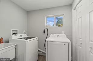 193 Kenwood Dr S, Levittown, PA 19055 - Photo 27