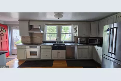15 S 6th Street #FIRST FLOOR, Perkasie, PA 18944 - Photo 3