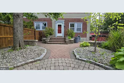 15 S 6th Street #FIRST FLOOR, Perkasie, PA 18944 - Photo 1