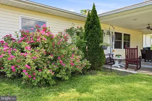 53 Birch Dr, Levittown, PA 19054 - Photo 21