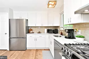 528 Cedarbrook Rd, Southampton, PA 18966 - Photo 3