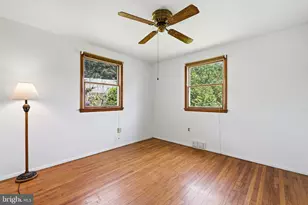 22 Mapleview Dr, Feasterville-Trevose, PA 19053 - Photo 13