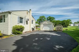 22 Mapleview Dr, Feasterville-Trevose, PA 19053 - Photo 25
