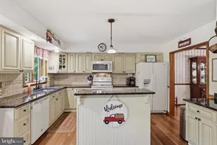 1424 S Oak Rd, Feasterville-Trevose, PA 19053 - Photo 11