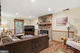 1424 S Oak Rd, Feasterville-Trevose, PA 19053 - Photo 15