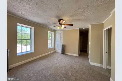 105 E Maple Avenue, Langhorne, PA 19047 - Photo 11