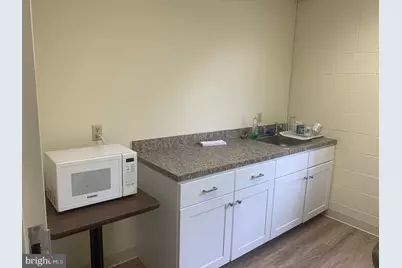 801 W Street Road #5B, Feasterville-Trevose, PA 19053 - Photo 3