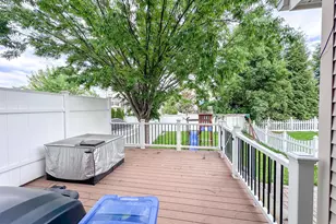 24 Brewster Dr, Warminster, PA 18974 - Photo 15