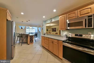 65 Hawk Road, Levittown, PA 19056 - Photo 17