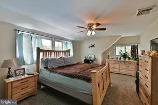 65 Hawk Rd, Levittown, PA 19056 - Photo 31