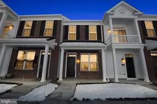 38 Ivy Ln, Levittown, PA 19055 - Photo 1