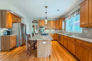 1027 Victory Dr, Yardley, PA 19067 - Photo 17