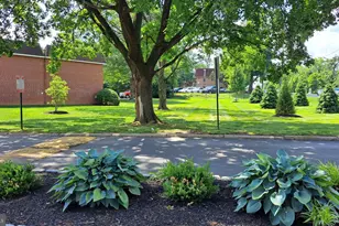 205 Saratoga Ct, Warminster, PA 18974 - Photo 17