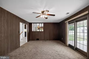 95 Taylor Dr, Levittown, PA 19054 - Photo 13