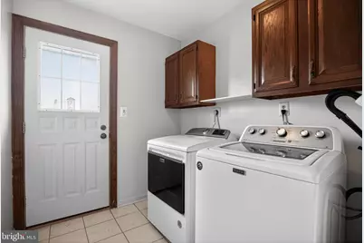 95 Taylor Drive, Levittown, PA 19054 - Photo 15