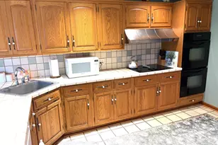 2813 Country Ln, Langhorne, PA 19047 - Photo 5