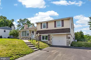 43 N Marmic Dr, Southampton, PA 18966 - Photo 3
