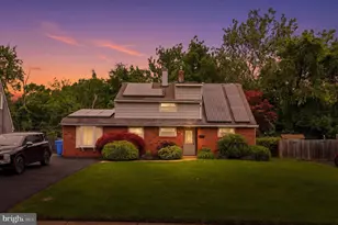 57 Whitewood Dr, Levittown, PA 19057 - Photo 1