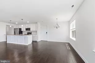151 E Prince George St, Bensalem, PA 19020 - Photo 5