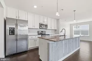 151 E Prince George St, Bensalem, PA 19020 - Photo 9