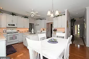 404 English Ivy Dr, Warrington, PA 18976 - Photo 25