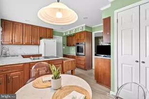 78 Red Berry Rd, Levittown, PA 19056 - Photo 13