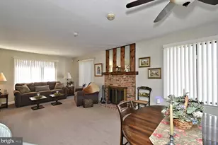 633 Keston Dr, Fairless Hills, PA 19030 - Photo 15
