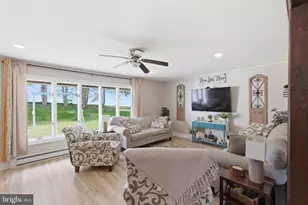 78 Forsythia Dr N, Levittown, PA 19056 - Photo 7