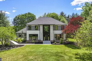 86 Wood Dr, Holland, PA 18966 - Photo 1
