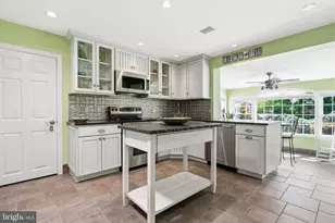 750 Sweetbriar Dr, Warminster, PA 18974 - Photo 7