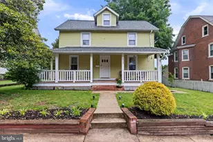523 Vine St, Perkasie, PA 18944 - Photo 1