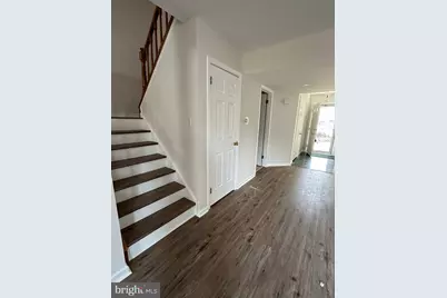 692 Danbury Court, Newtown, PA 18940 - Photo 3
