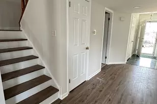 692 Danbury Ct, Newtown, PA 18940 - Photo 3