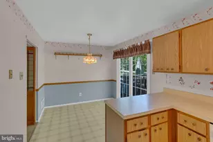 24 Pearl Dr, Doylestown, PA 18901 - Photo 7
