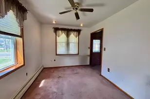 225 Centre St, Langhorne, PA 19047 - Photo 3