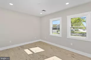 30 Orangewood Dr, Levittown, PA 19057 - Photo 23