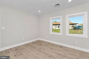 30 Orangewood Dr, Levittown, PA 19057 - Photo 19