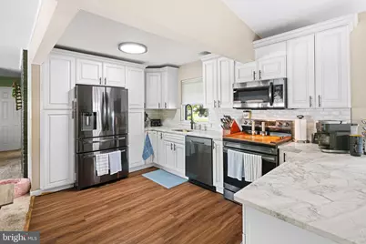 360 Holly Drive, Levittown, PA 19055 - Photo 3