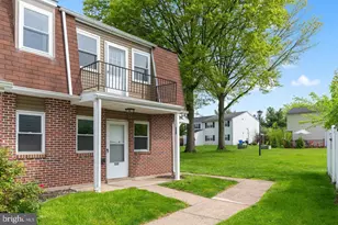 222 Washington Pl, Hilltown, PA 18969 - Photo 1
