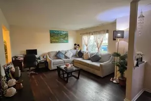 2019 Chatham Dr, Bensalem, PA 19020 - Photo 3