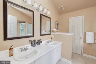 28 Tankard Ln, Washington Crossing, PA 18977 - Photo 23