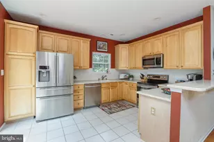 28 Tankard Ln, Washington Crossing, PA 18977 - Photo 13